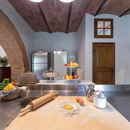 Villa Il Molinaccio 14&2, Emma