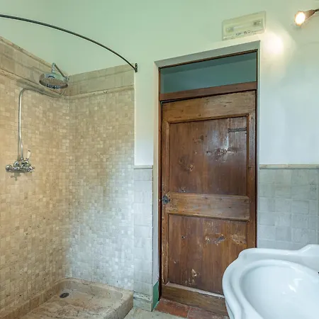 Il Molinaccio 14&2, Emma Villa *