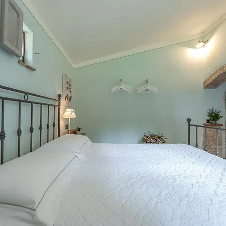 Il Molinaccio 14&2, Emma *